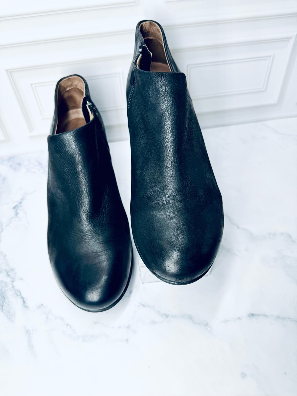 Dansko Raina Black Leather V-Cut Ankle Booties EU 40 US 9.5 FALL FAVORITE! - Picture 7 of 12